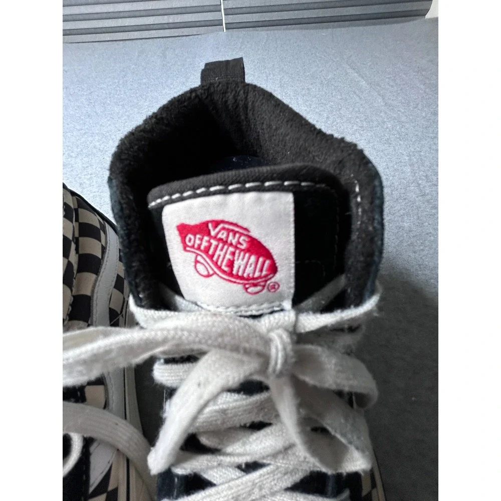 Vans Sk8-Hi MTE Checkerboard Black White Suede High Top-Men's size 7, Womens 8.5